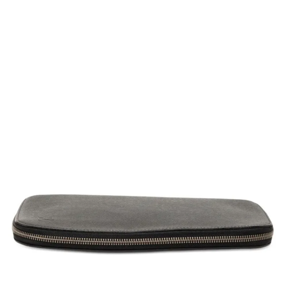 Louis Vuitton Taiga Zippy Long Wallet
